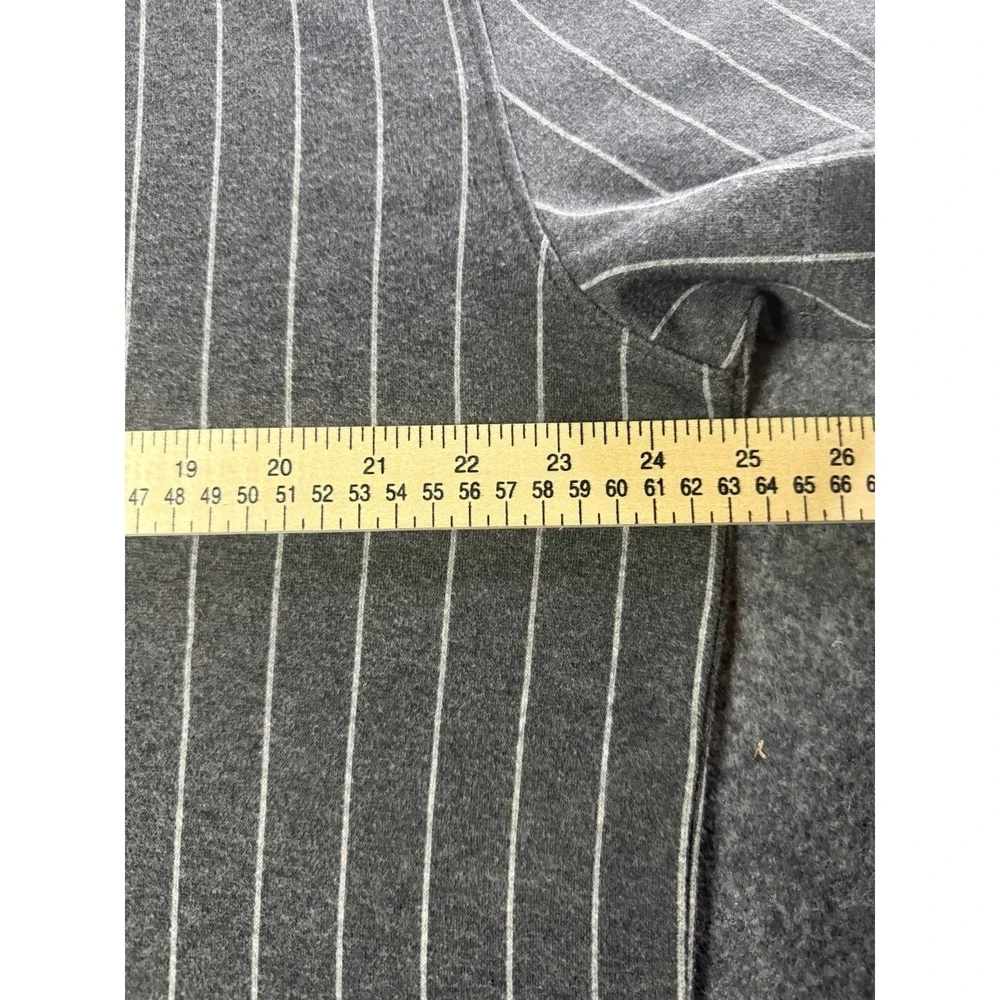 Banana‎ Republic Men's XL Gray Pinstripe Short Sleeve Polo Shirt